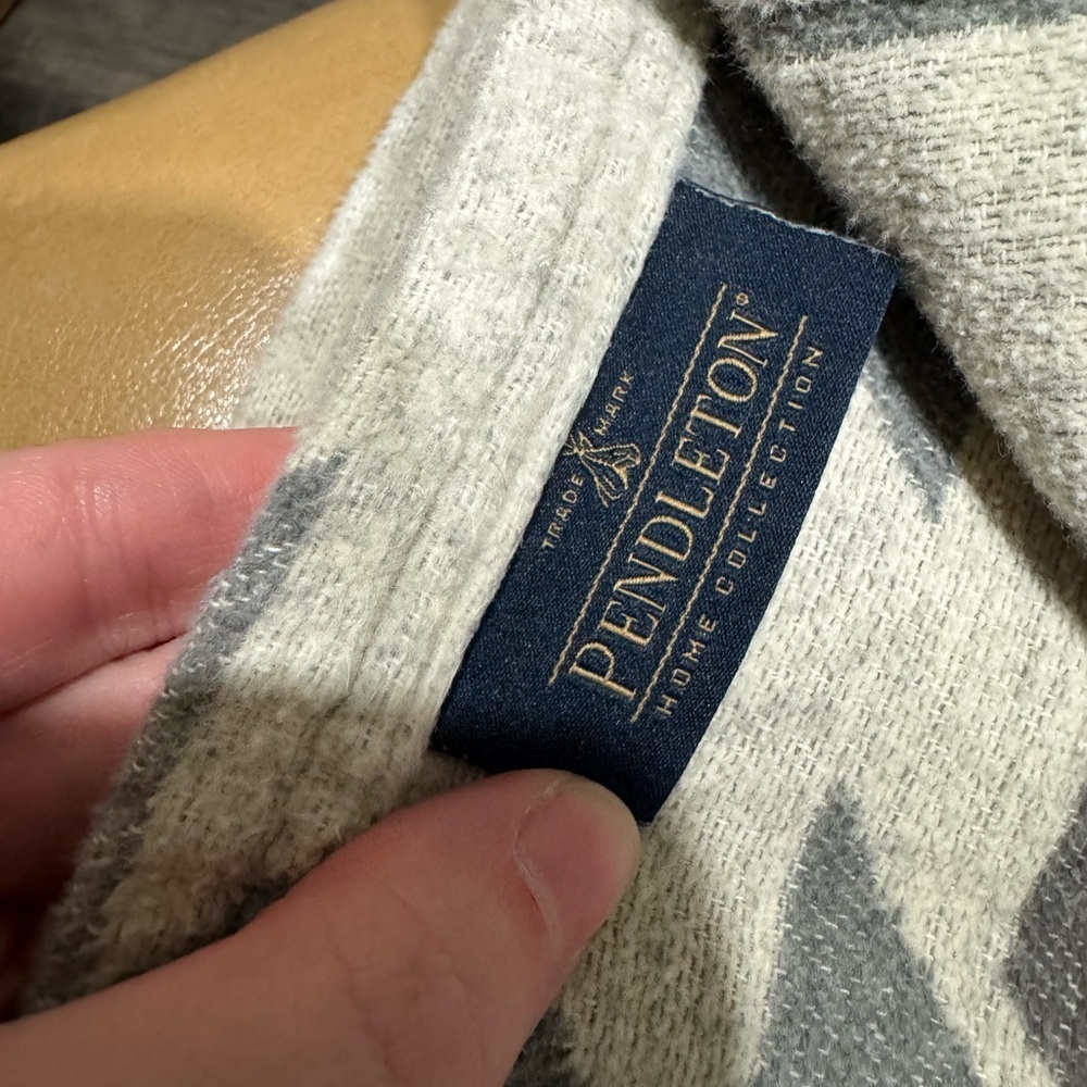 Pendleton Rancho Arroyo Organic Cotton Blanket - Picture 4 of 4
